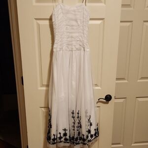 Masquerade Formal Strapless White Dress with Black Floral Ribbon, 11/12